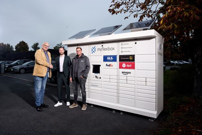 Von links: Jörg Kitlinski (Gebietsleiter Tankstellen CoDo bei KNITTEL Energie), Florian Hensel (Head of Strategic Accounts myflexbox) und Dennis Ozek (Tankstellenbetreiber bei KNITTEL Energie). Bildrechte: Johannes Ruppel